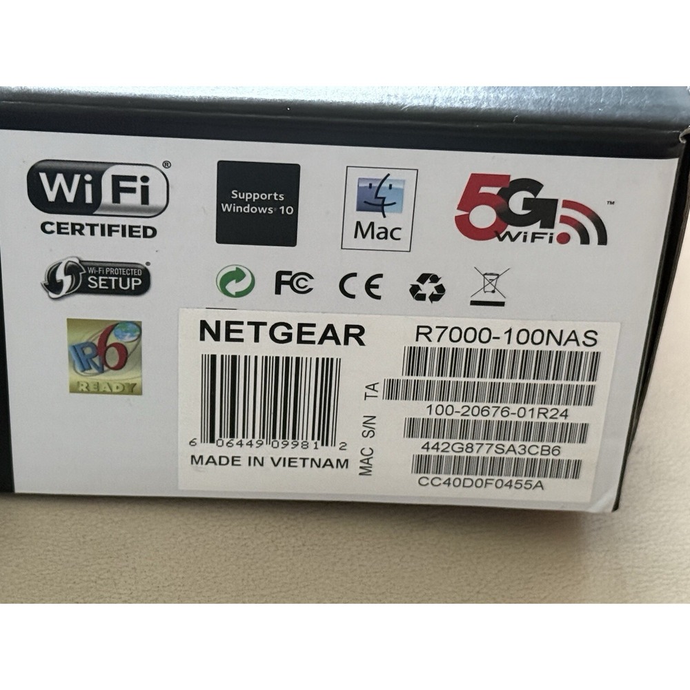 NETGEAR Nighthawk R7000 AC1900‎ Smart WiFi Router - Picture 4 of 8